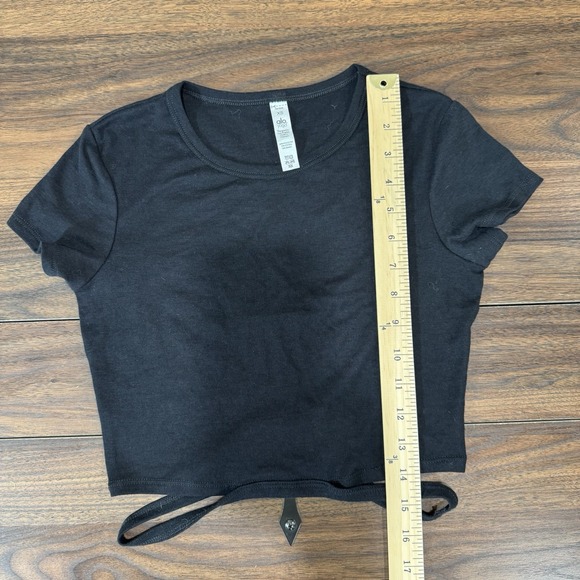 Alo Yoga Tee Woman's XS Black Halo Strappy Sides - Picture 6 of 6